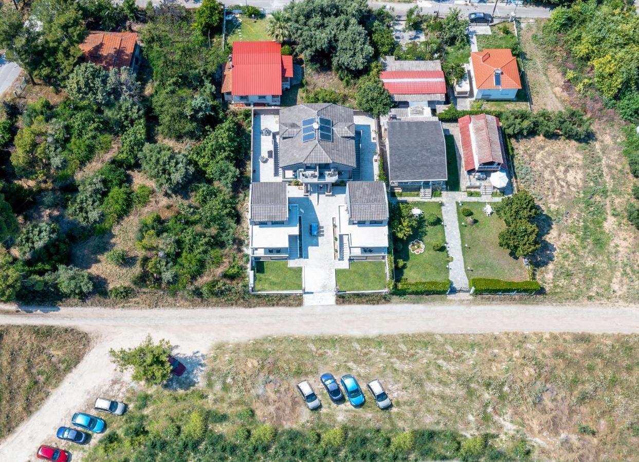 Mykoniatika Villas Nea Kallikrateia Exterior foto