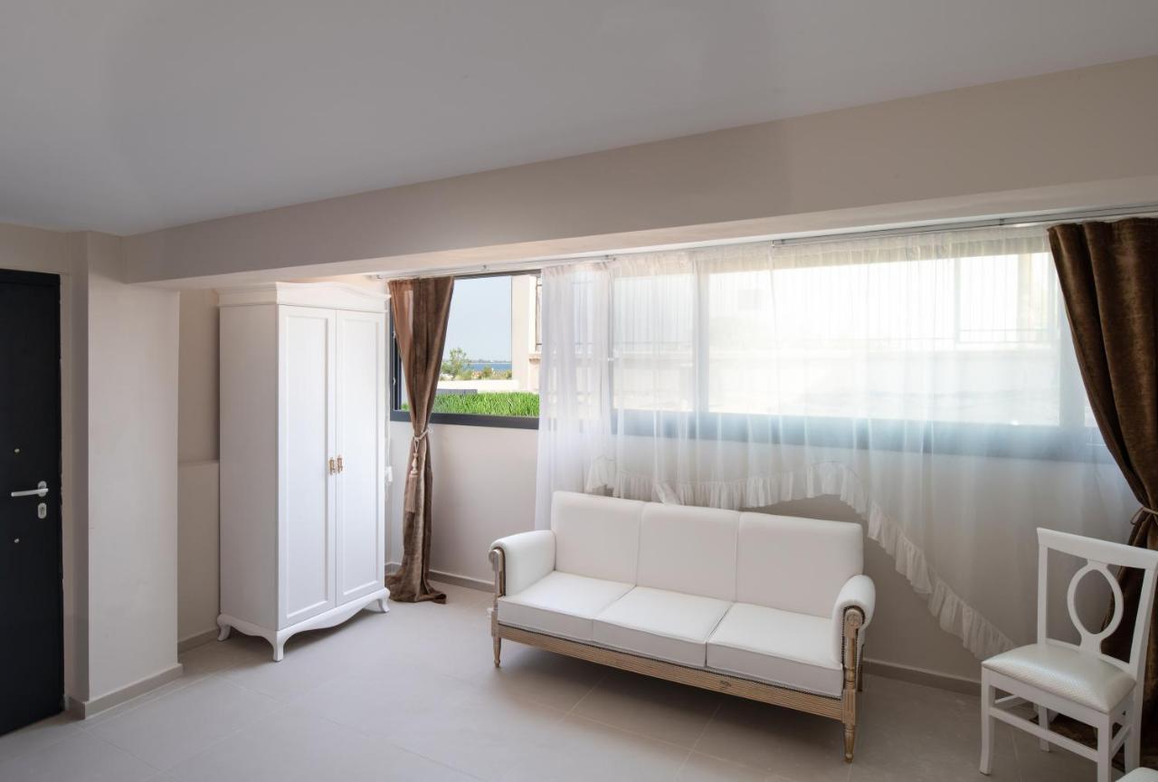 Mykoniatika Villas Nea Kallikrateia Exterior foto