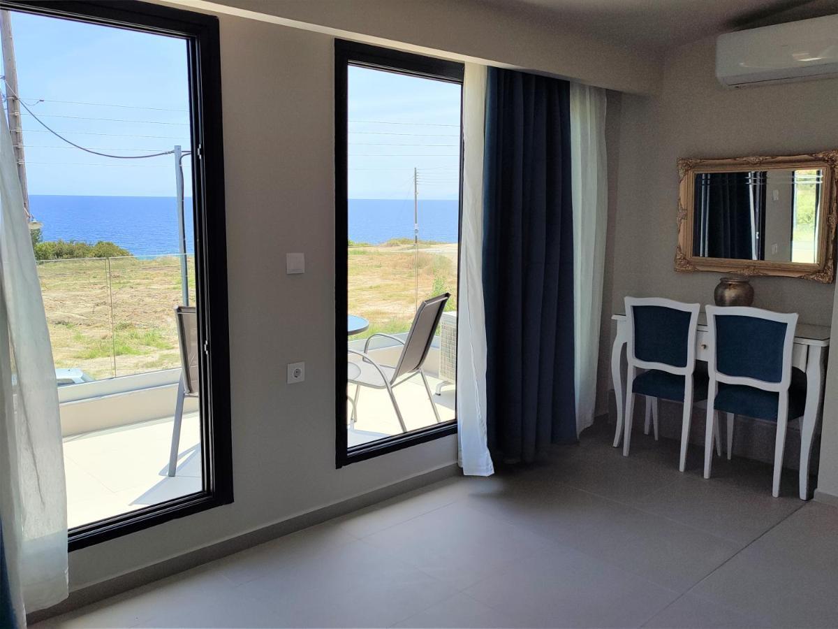 Mykoniatika Villas Nea Kallikrateia Exterior foto